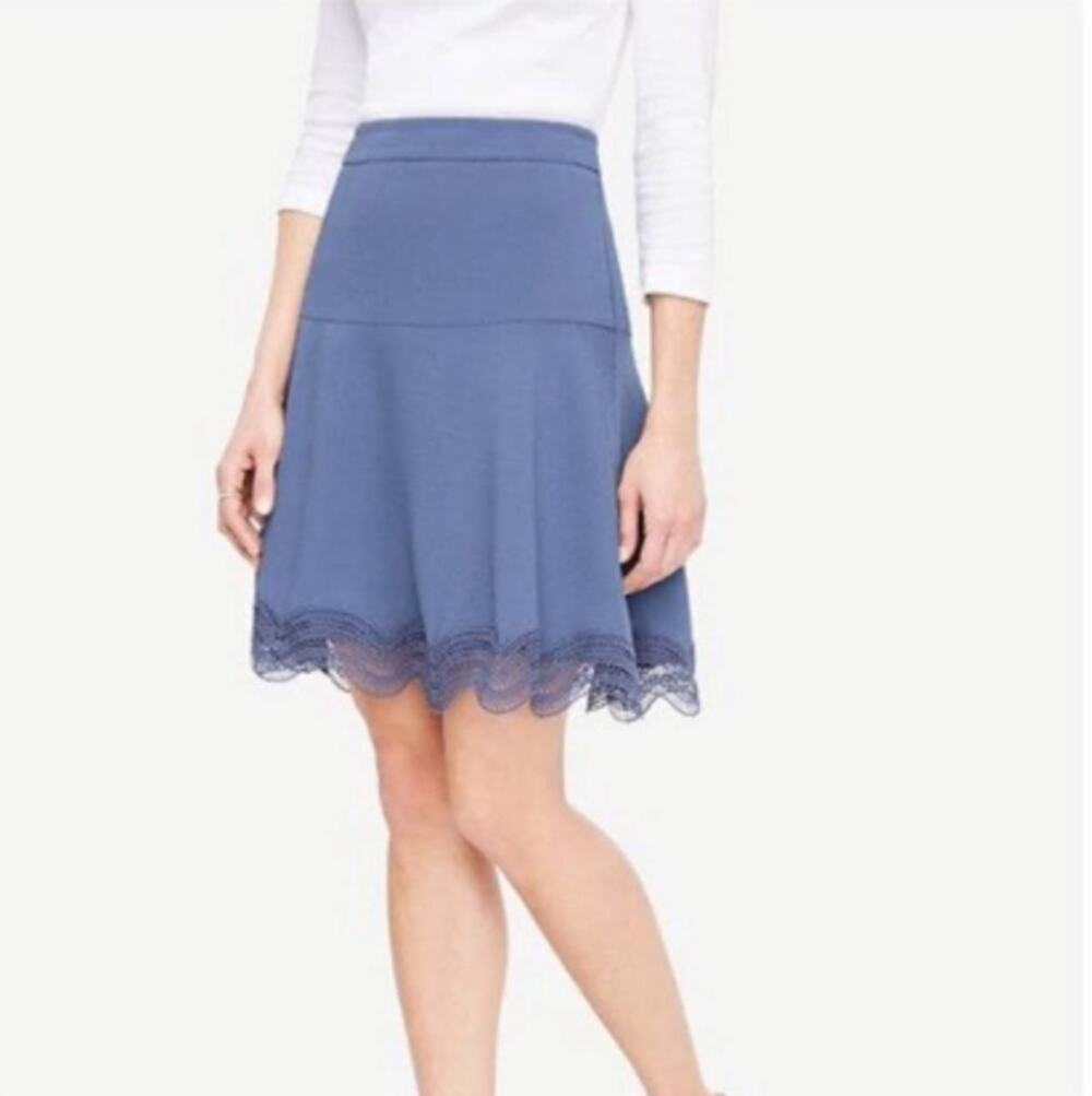 ANN TAYLOR Blue Swing Skirt with Lace Hem // 10